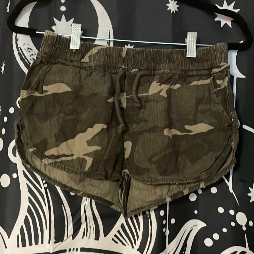 Comfy Camo Shorts with pockets